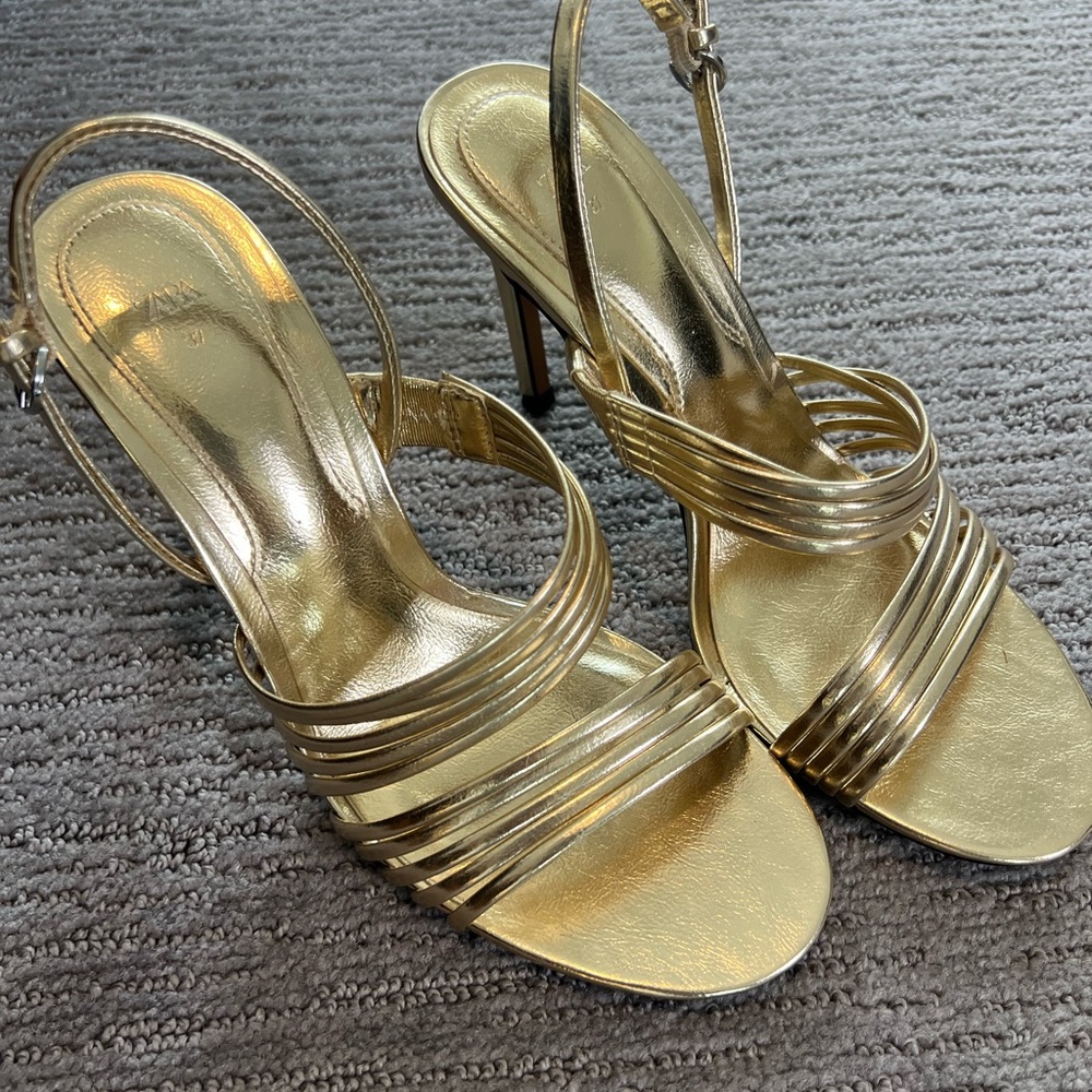 Zara Elegant Gold Strappy Sandals